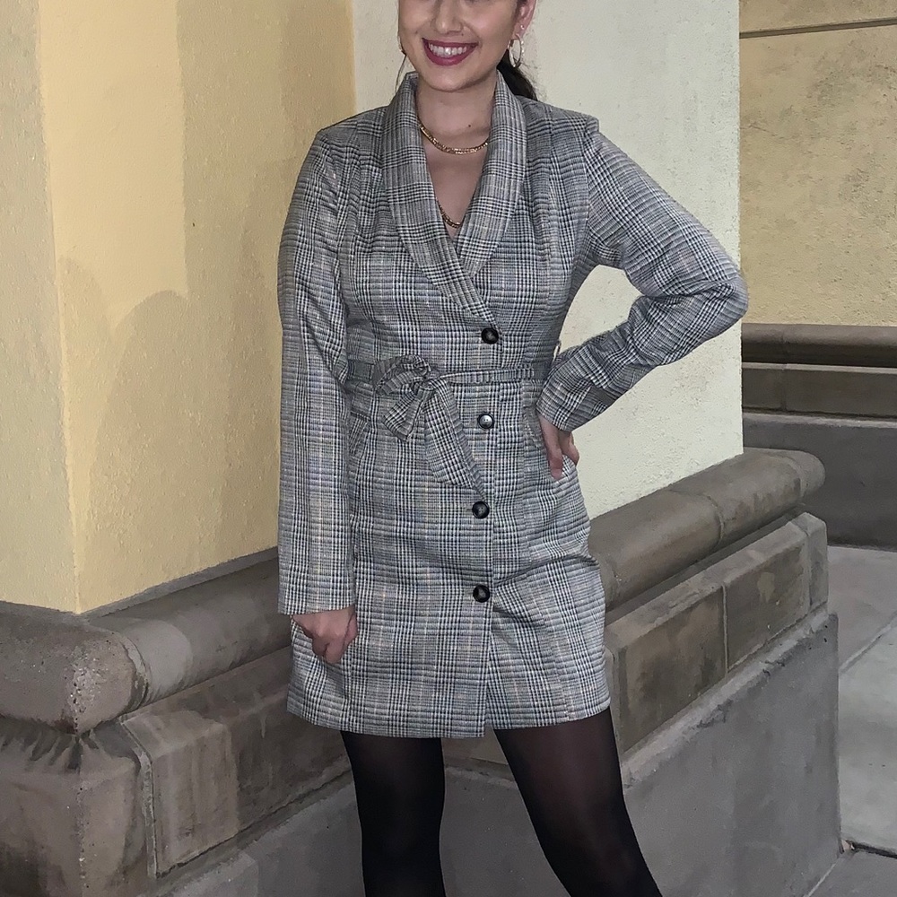 Beige checkered mini blazer dress